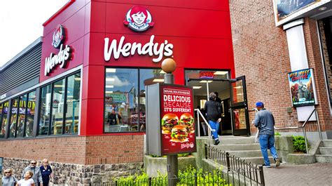 Browse all <strong>Wendy's</strong> locations in <strong>Lakeland</strong>, Florida for quality fast food, burgers, chicken sandwiches, salads, meal deals, and Frosty made with the real ingredients you desire. . Nearest wendys